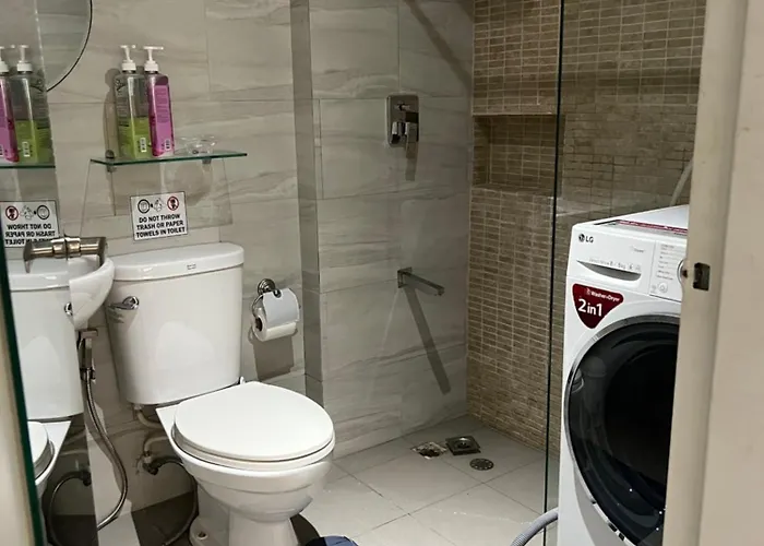 Victoria Loft In Bgc Wifi Netflix Manila