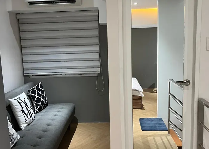 Victoria Loft In Bgc Wifi Netflix Manila